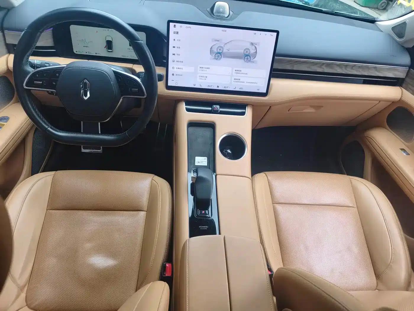 Wenjie M5 2022 Extended Range 4WD Ultimate Edition — миниатюра 10