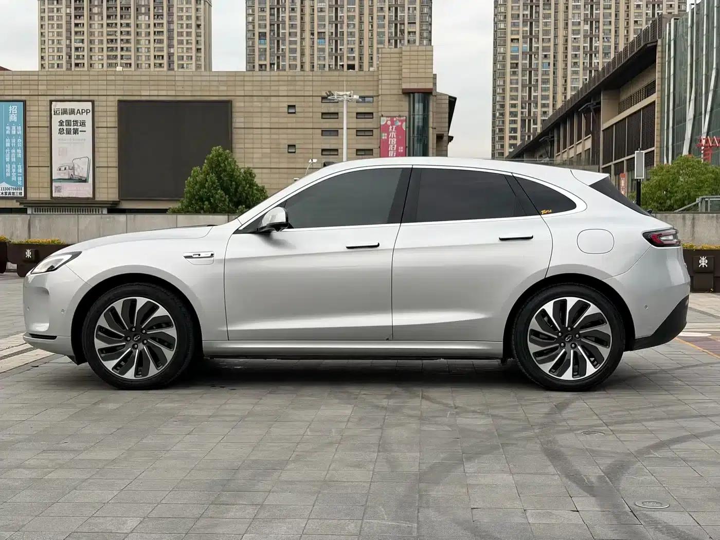 Wenjie M5 2024 Range Extended Max Rear-Wheel Drive High-End Intelligent Driving Edition — миниатюра 3