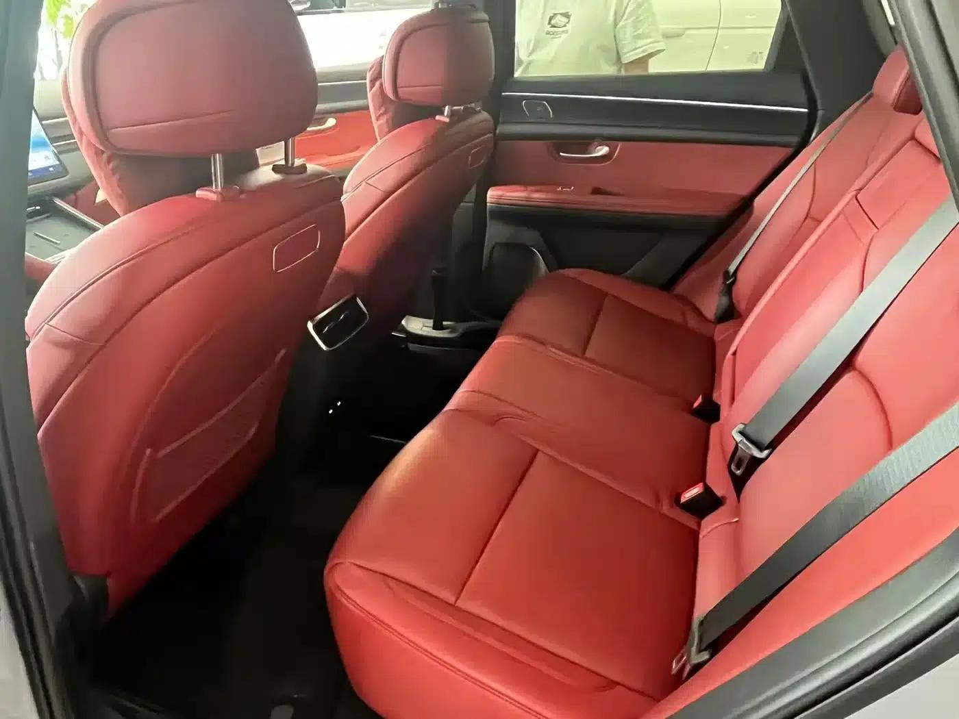 Wenjie M5 2025 Extended Range Ultra 4WD — миниатюра 8