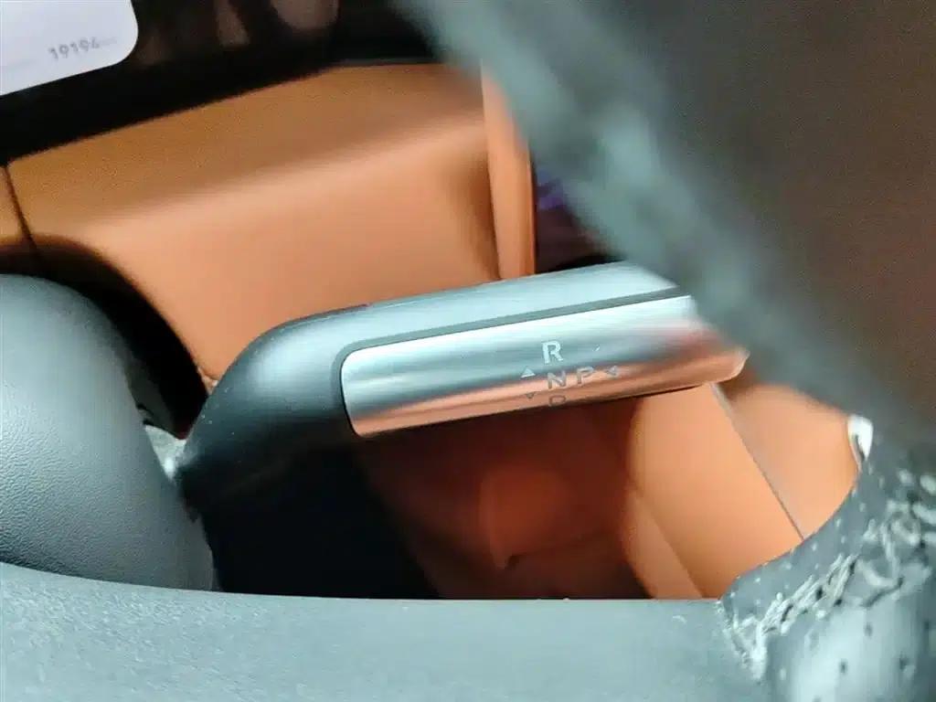 Wenjie M5 2025 Extended Range Ultra Rear-Wheel Drive Version — миниатюра 14