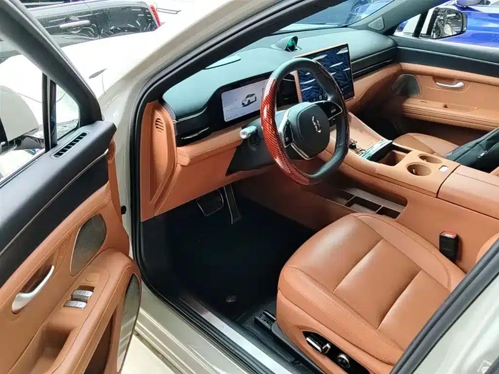 Wenjie M5 2025 Extended Range Ultra Rear-Wheel Drive Version — миниатюра 16