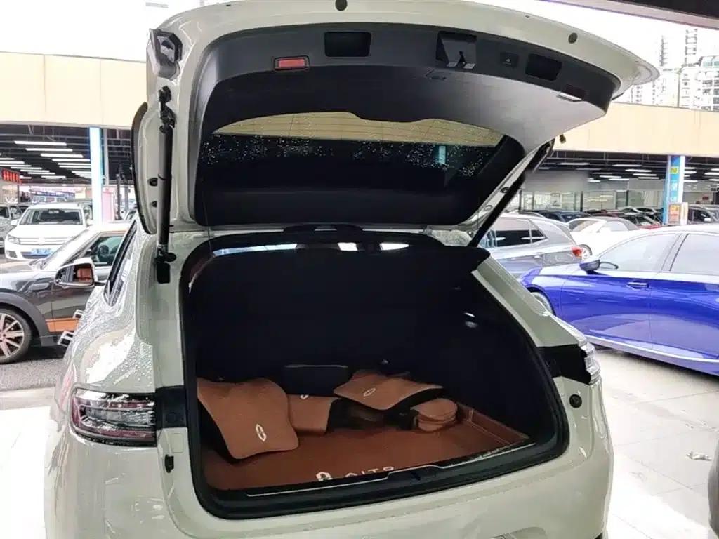 Wenjie M5 2025 Extended Range Ultra Rear-Wheel Drive Version — миниатюра 19