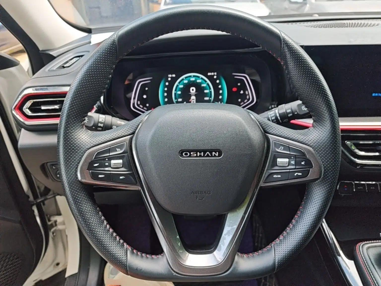 CHANGAN OSHAN X5 2021 1.6L CVT Luxury Model — миниатюра 14