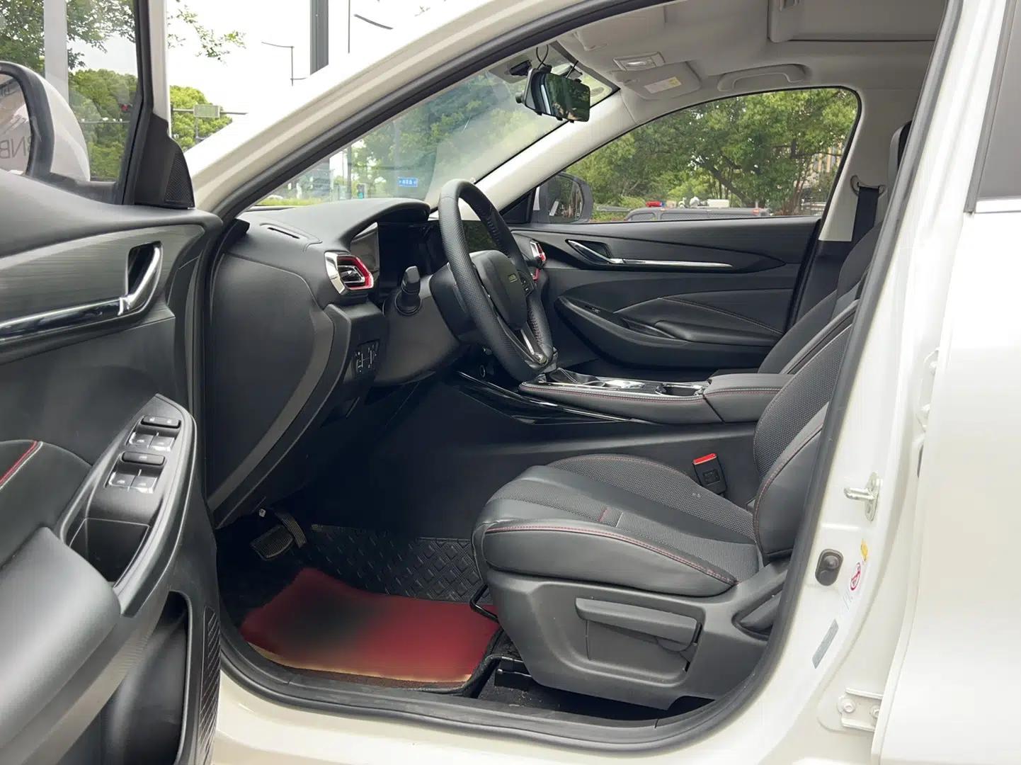 CHANGAN OSHAN X5 2021 1.6L CVT Luxury Model — миниатюра 18
