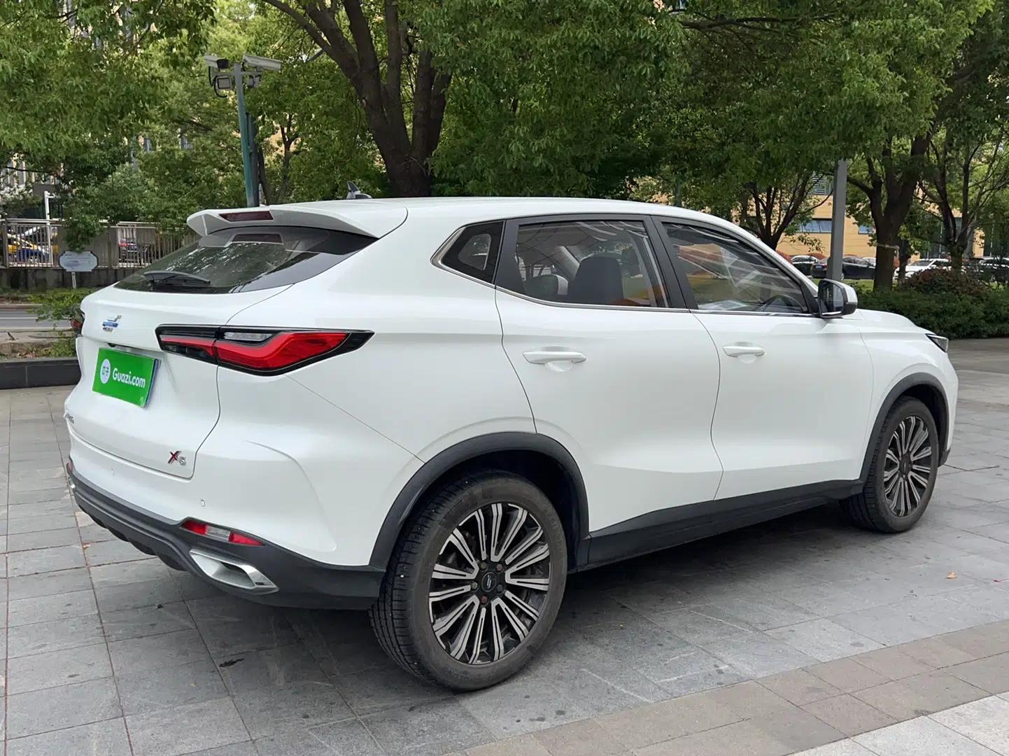 CHANGAN OSHAN X5 2021 1.6L CVT Luxury Model — миниатюра 4