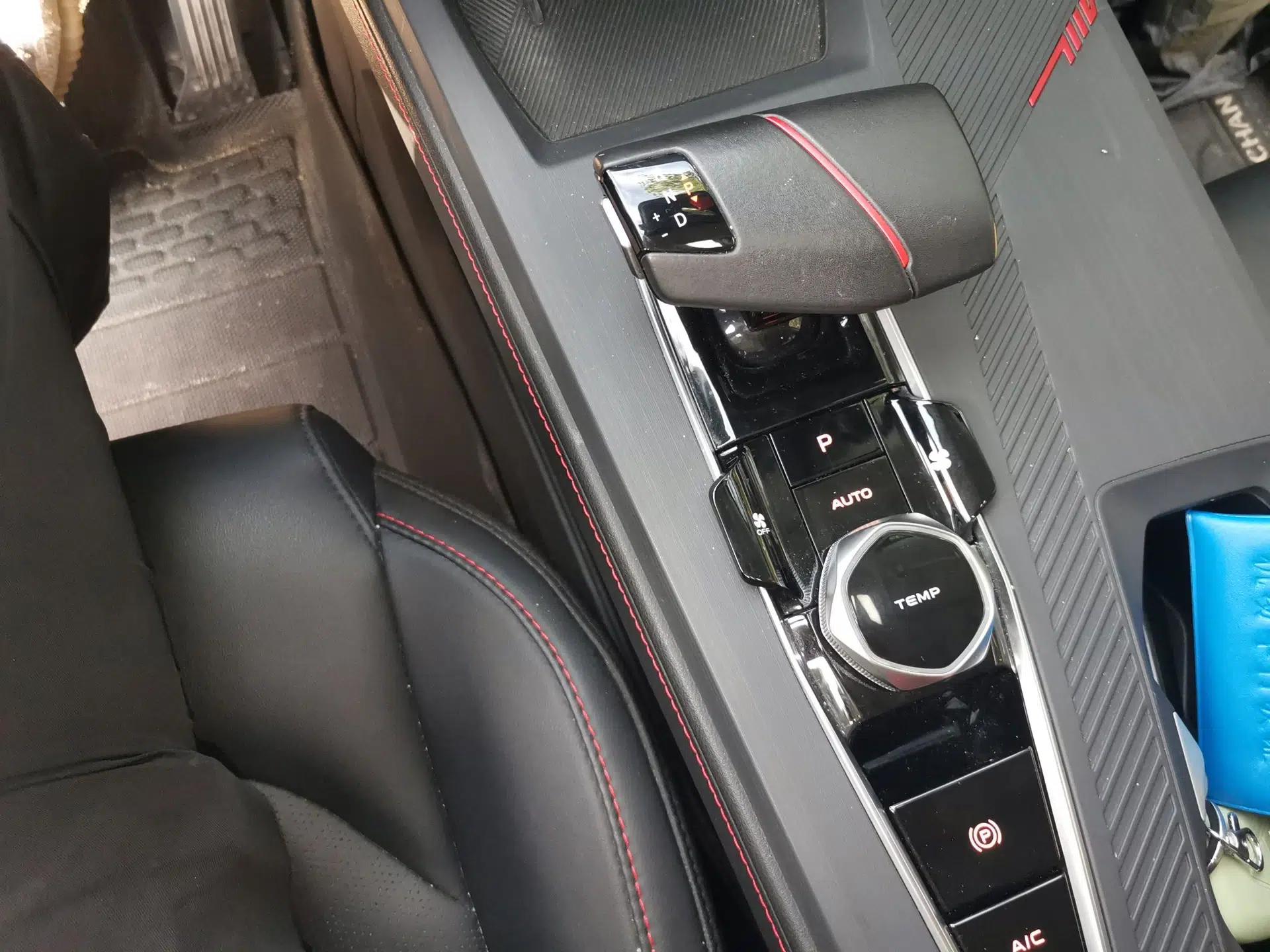 CHANGAN OSHAN Z6 2022 Blue Whale 1.5T DCT Smart Edition — миниатюра 15