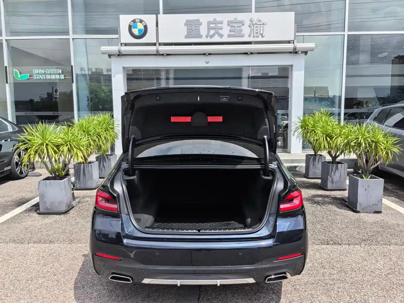 BMW 5 Series 2022 Facelift II 525Li M Sport Package — миниатюра 16