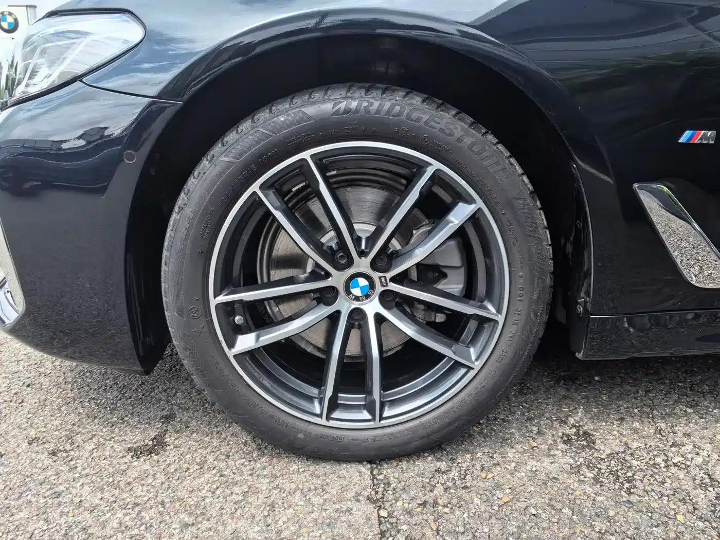 BMW 5 Series 2022 Facelift II 525Li M Sport Package — миниатюра 4