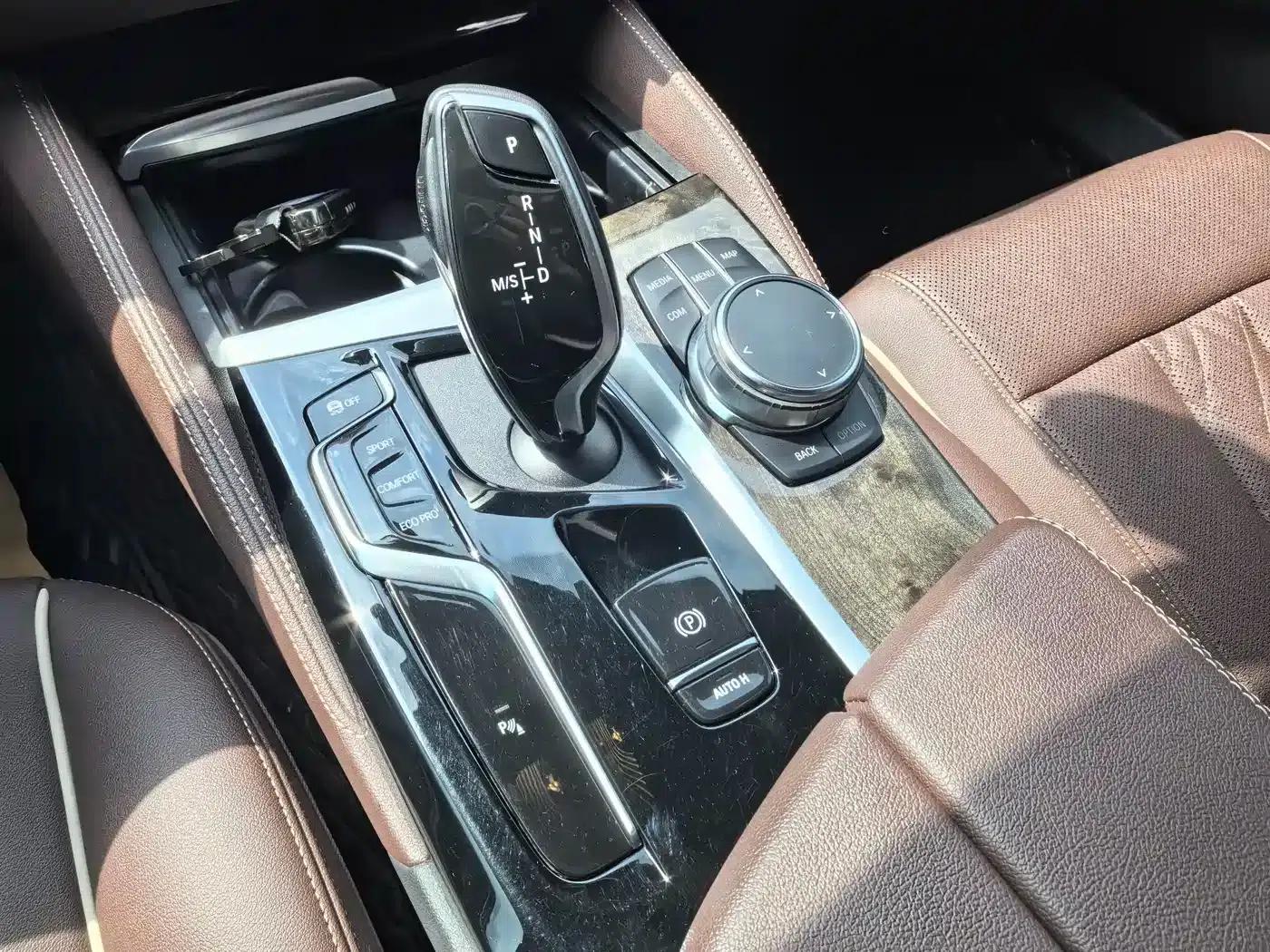 BMW 5 Series 2022 Facelift II 525Li M Sport Package — миниатюра 9