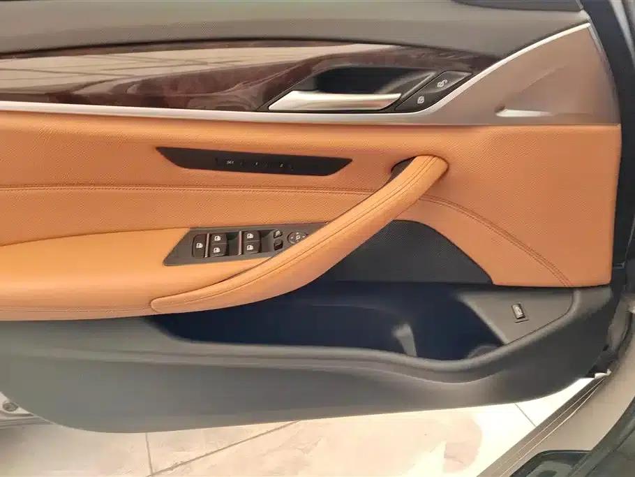 BMW 5 Series 2018 528Li Launch Special Edition — миниатюра 7