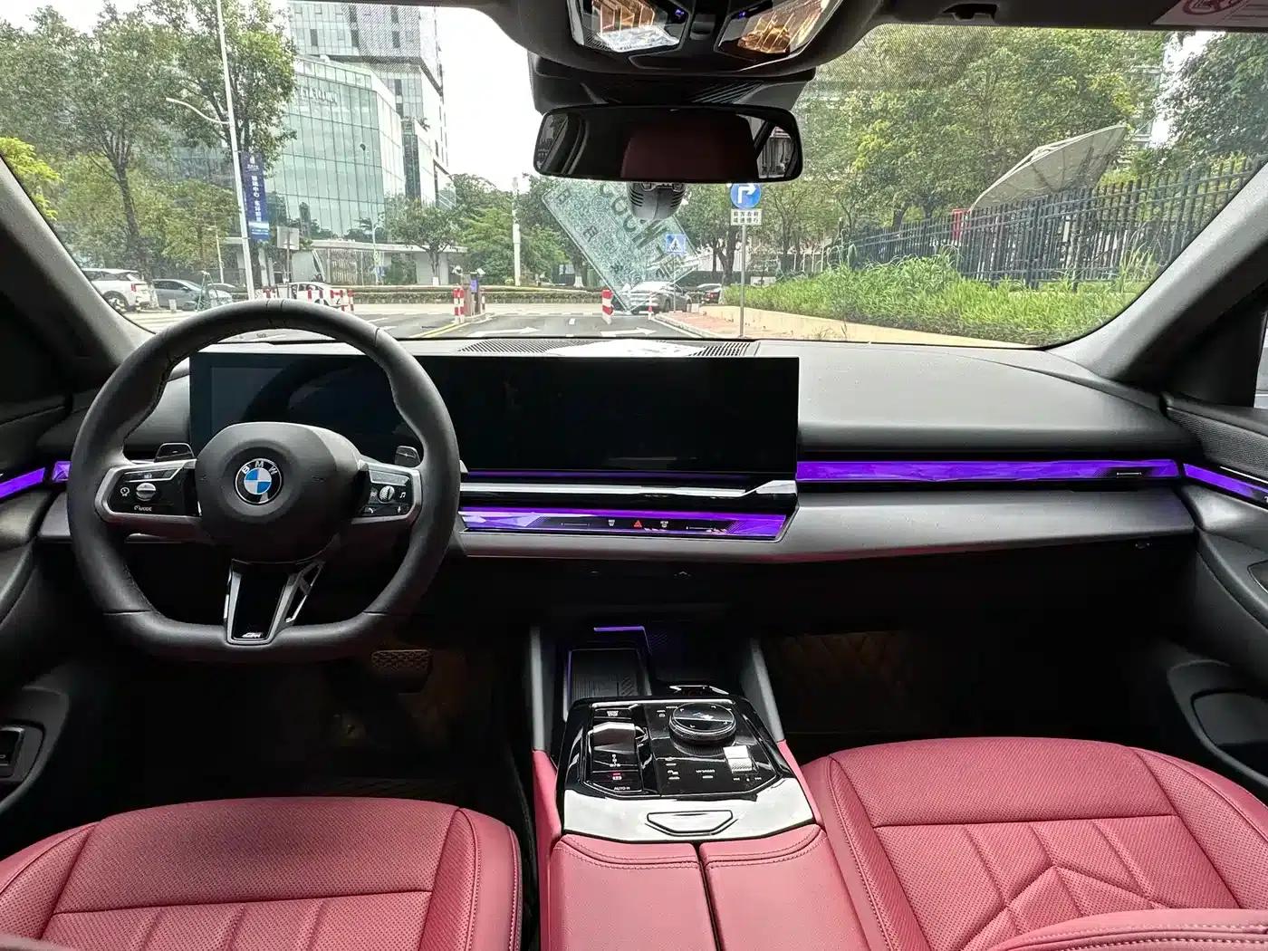 2024 BMW 5 Series 525Li M Sport Package — миниатюра 11