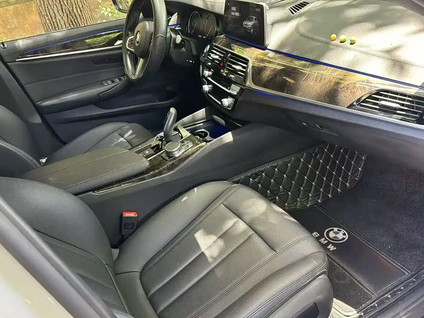 2018 BMW 5 Series 525Li M Sport Package — миниатюра 3