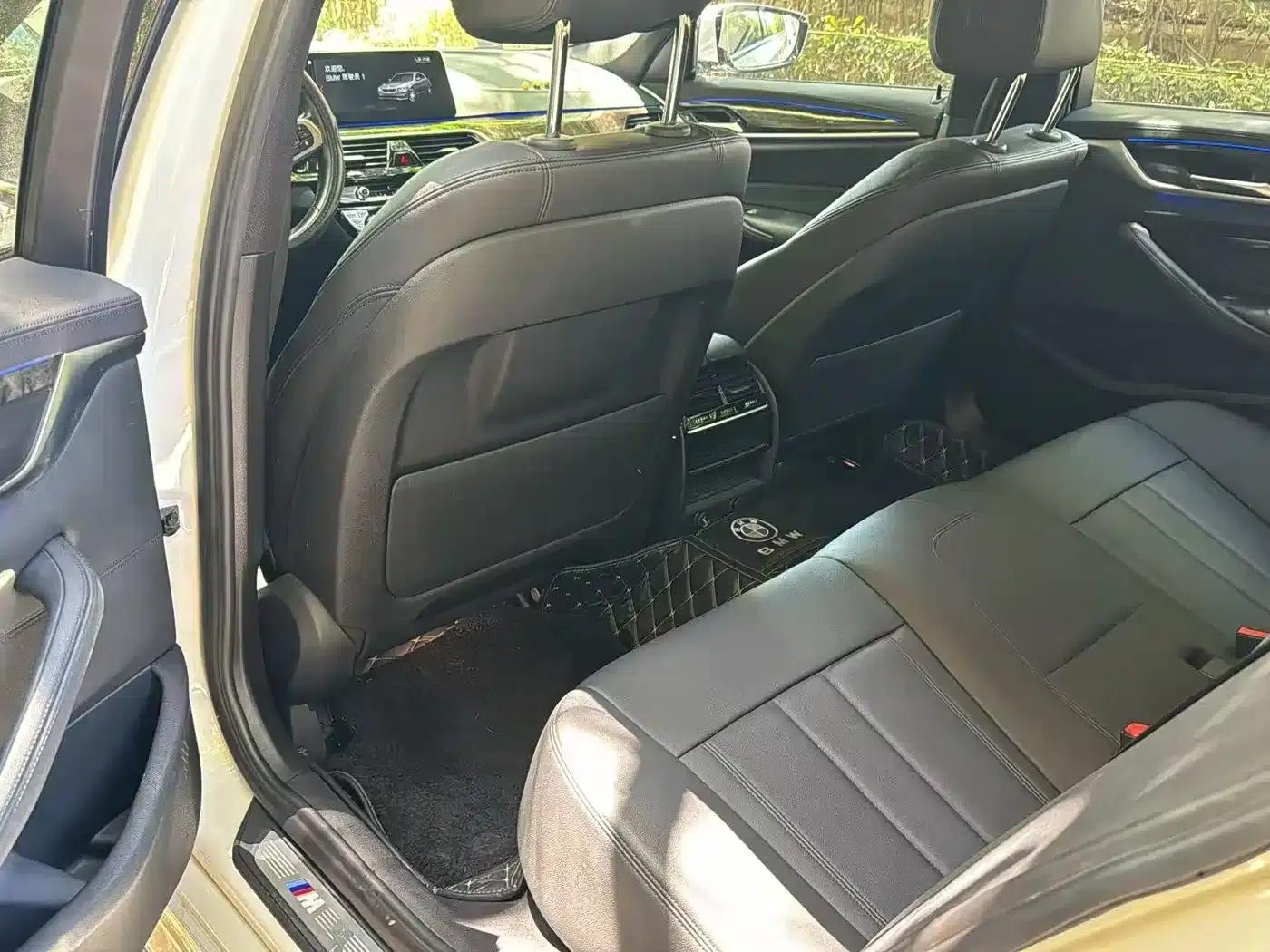 2018 BMW 5 Series 525Li M Sport Package — миниатюра 4