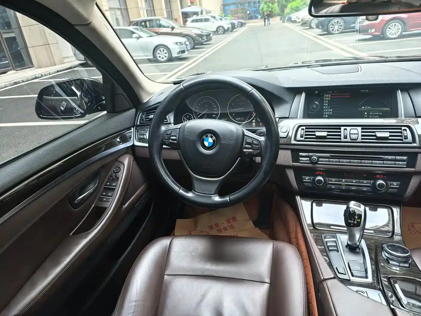 2014 BMW 5 Series 525Li Luxury Design Package — миниатюра 7