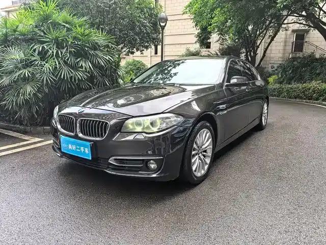 2014 BMW 5 Series 525Li Luxury Design Package