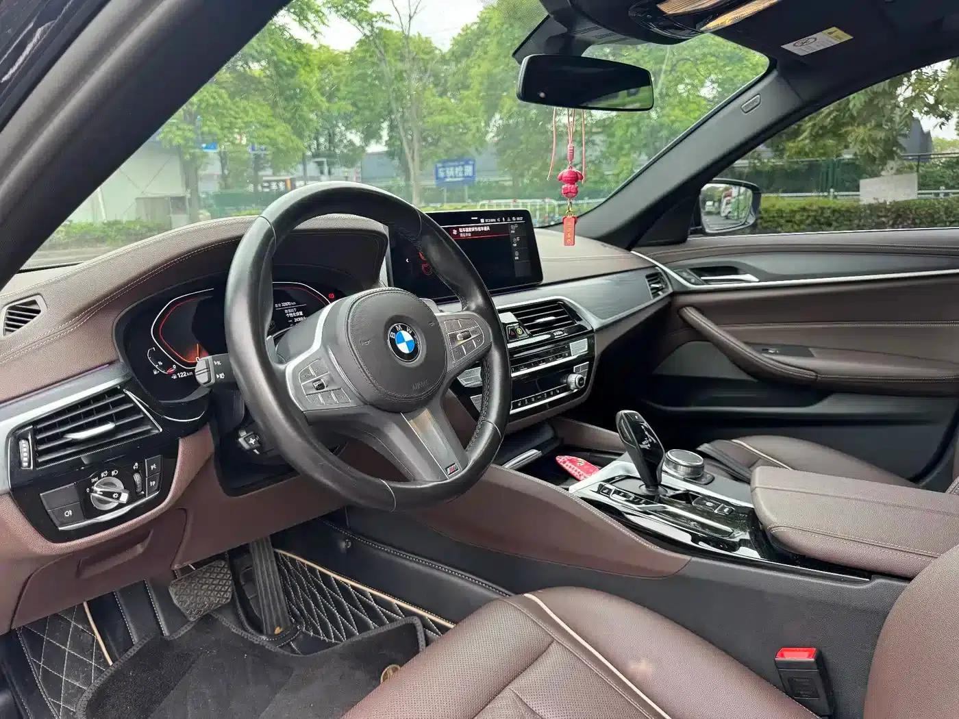 2023 BMW 5 Series 530Li Leading Edition M Sport Package — миниатюра 5