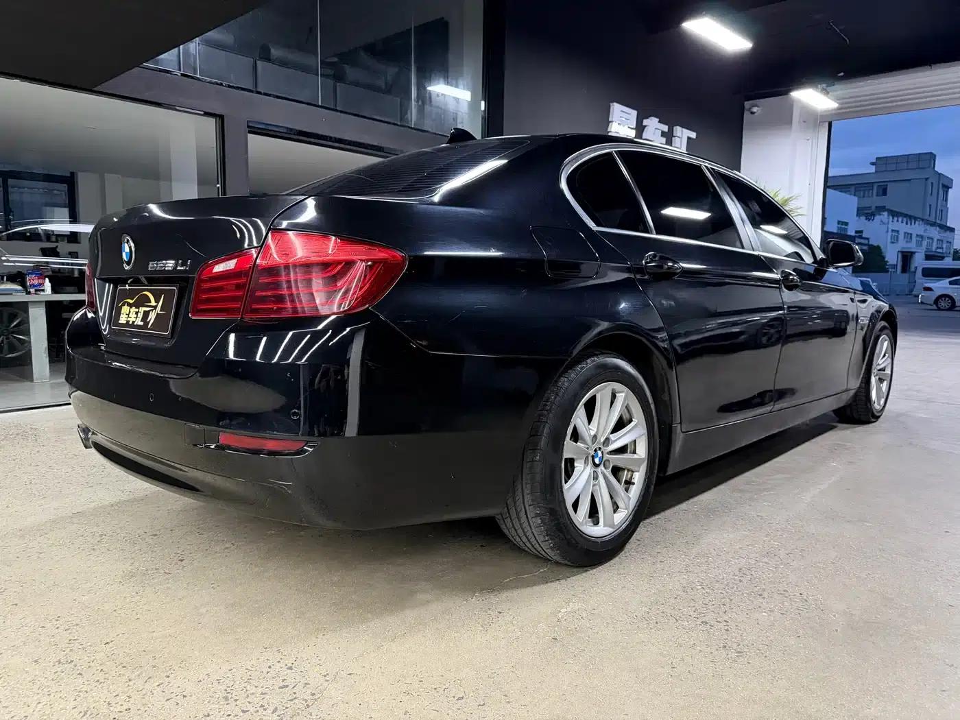2014 BMW 5 Series 520Li Elegant Edition — миниатюра 13