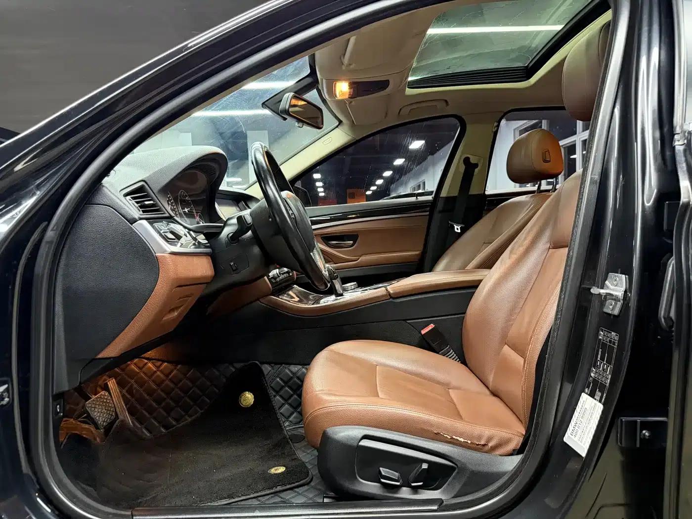 2014 BMW 5 Series 520Li Elegant Edition — миниатюра 4