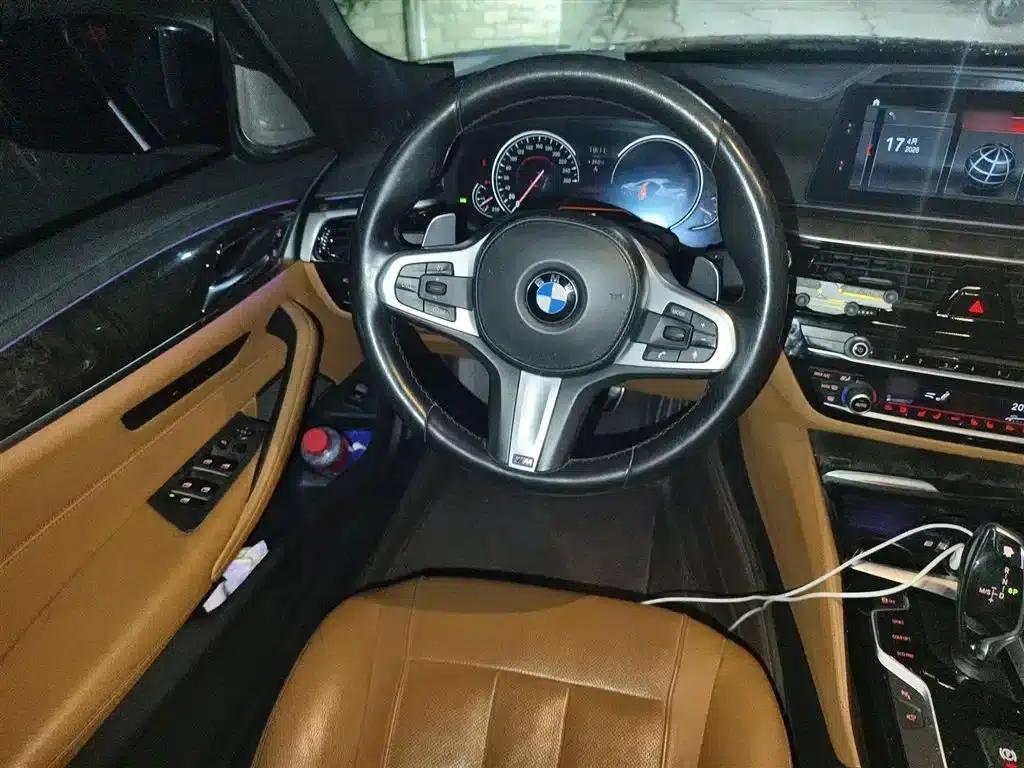 2018 BMW 5 Series 530Li Luxury M Sport Package — миниатюра 3