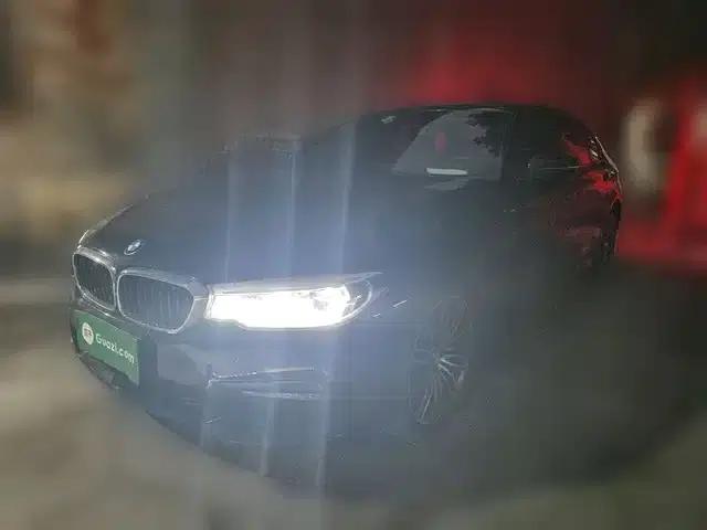 2018 BMW 5 Series 530Li Luxury M Sport Package