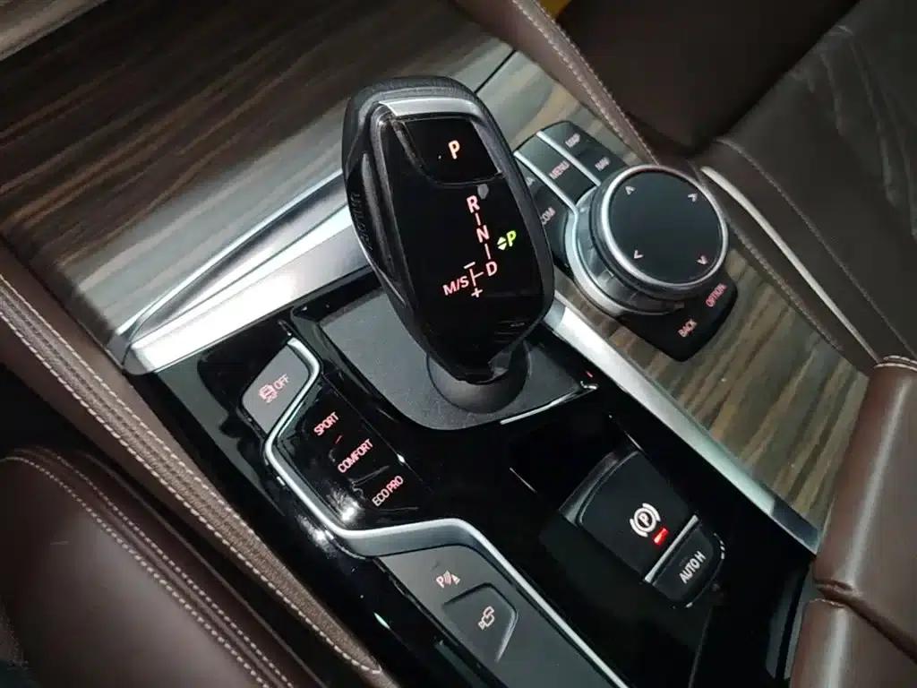 BMW 5 Series 2020 530Li Luxury Package — миниатюра 14