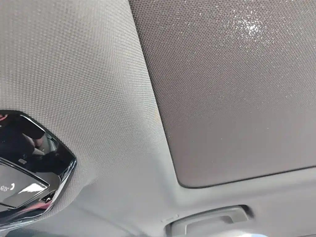 2024 BMW 5 Series 525Li Luxury Package — миниатюра 18