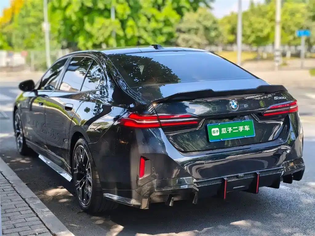 2025 BMW 5 Series 530Li Luxury M Sport Package — миниатюра 5