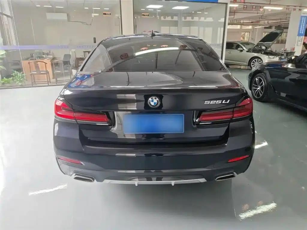 BMW 5 Series 2022 Facelift II 525Li M Sport Package — миниатюра 6