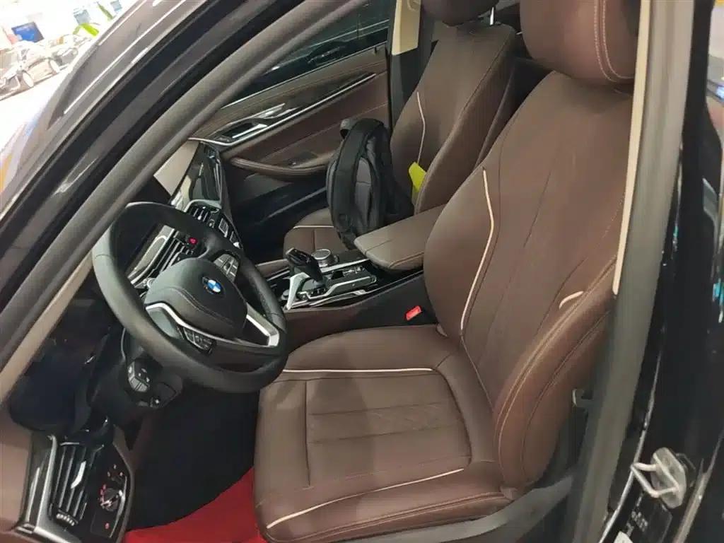 2021 BMW 5 Series 525Li Luxury Package — миниатюра 15
