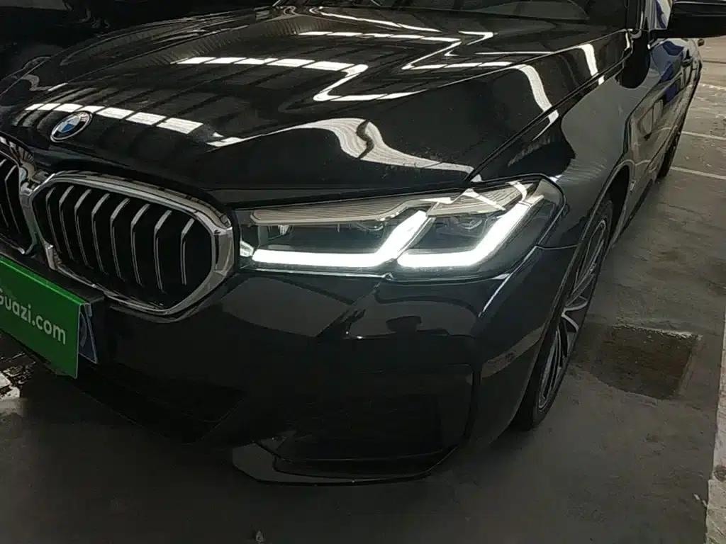 2023 BMW 5 Series 530Li Leading Edition M Sport Package — миниатюра 24