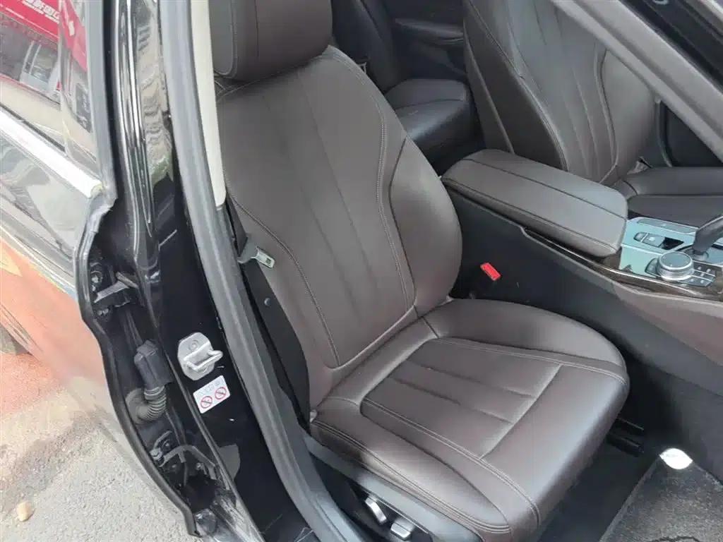 2020 BMW 5 Series 525Li Luxury Package — миниатюра 25