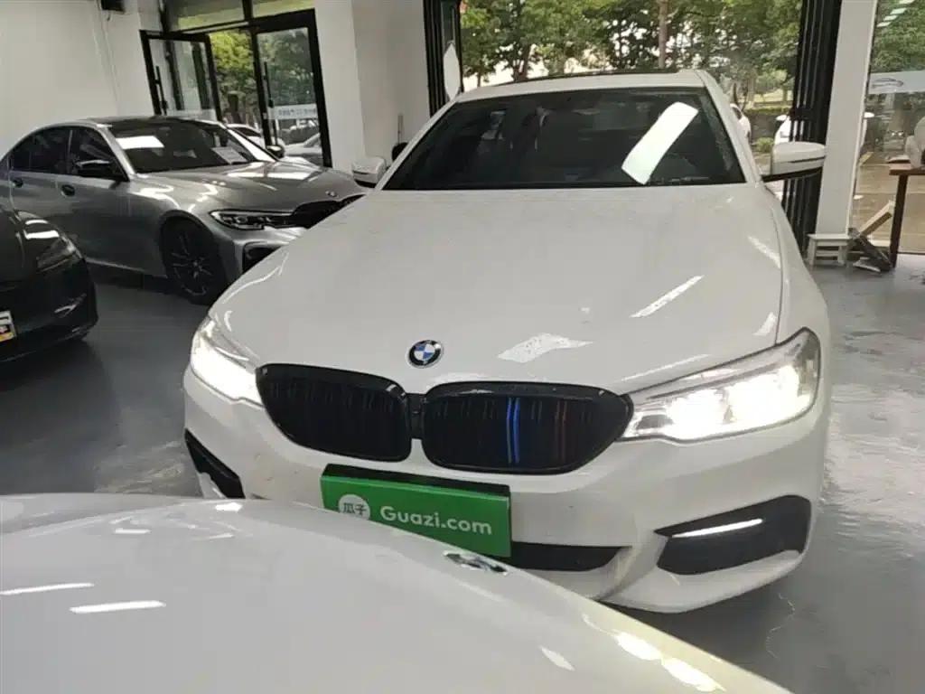 2018 BMW 5 Series 525Li M Sport Package — миниатюра 3
