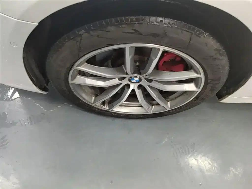 2018 BMW 5 Series 525Li M Sport Package — миниатюра 23