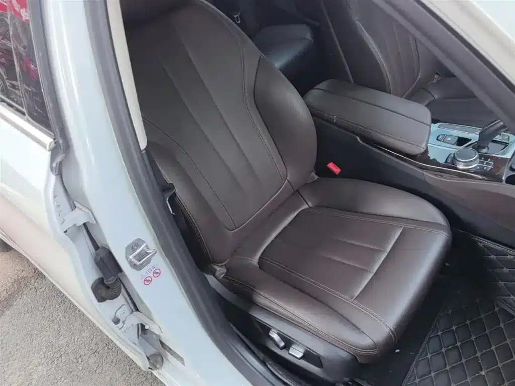 2020 BMW 5 Series 525Li Luxury Package — миниатюра 25