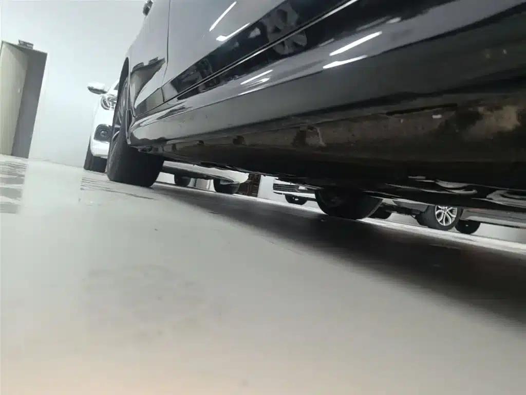 2023 BMW 5 Series 530Li Leading Edition M Sport Package — миниатюра 21