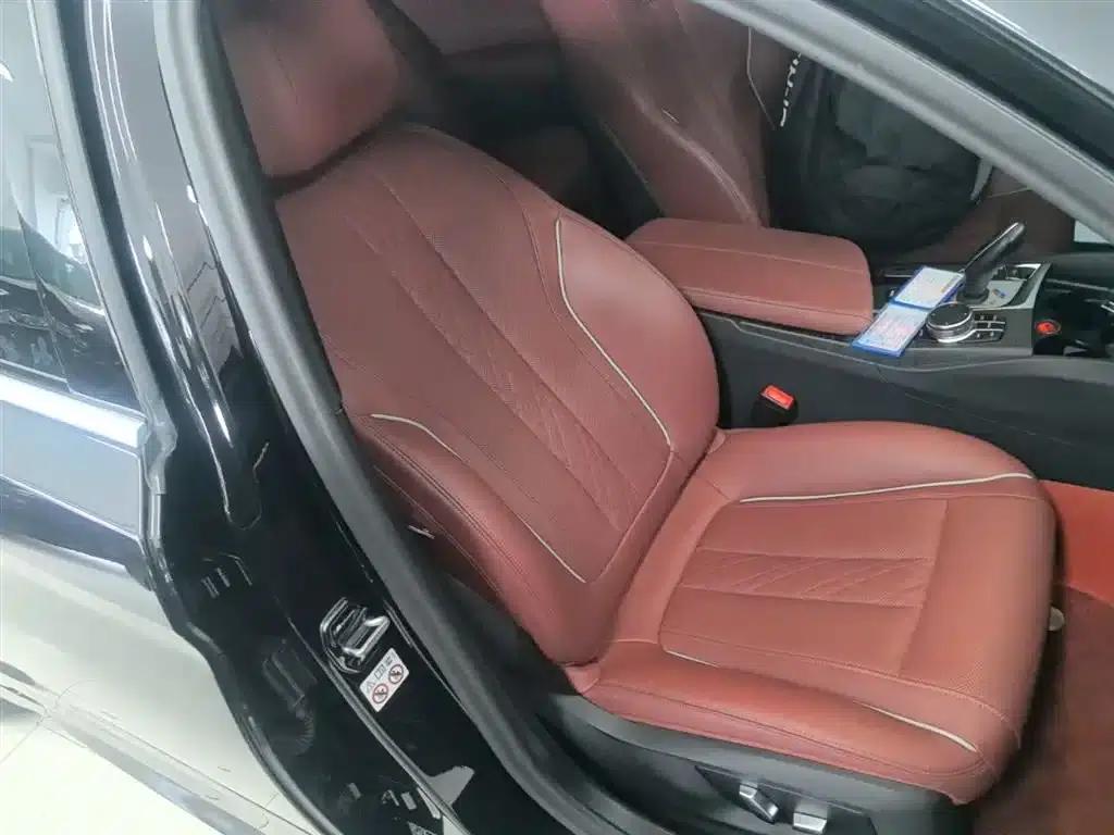 2023 BMW 5 Series 530Li Leading Edition M Sport Package — миниатюра 25