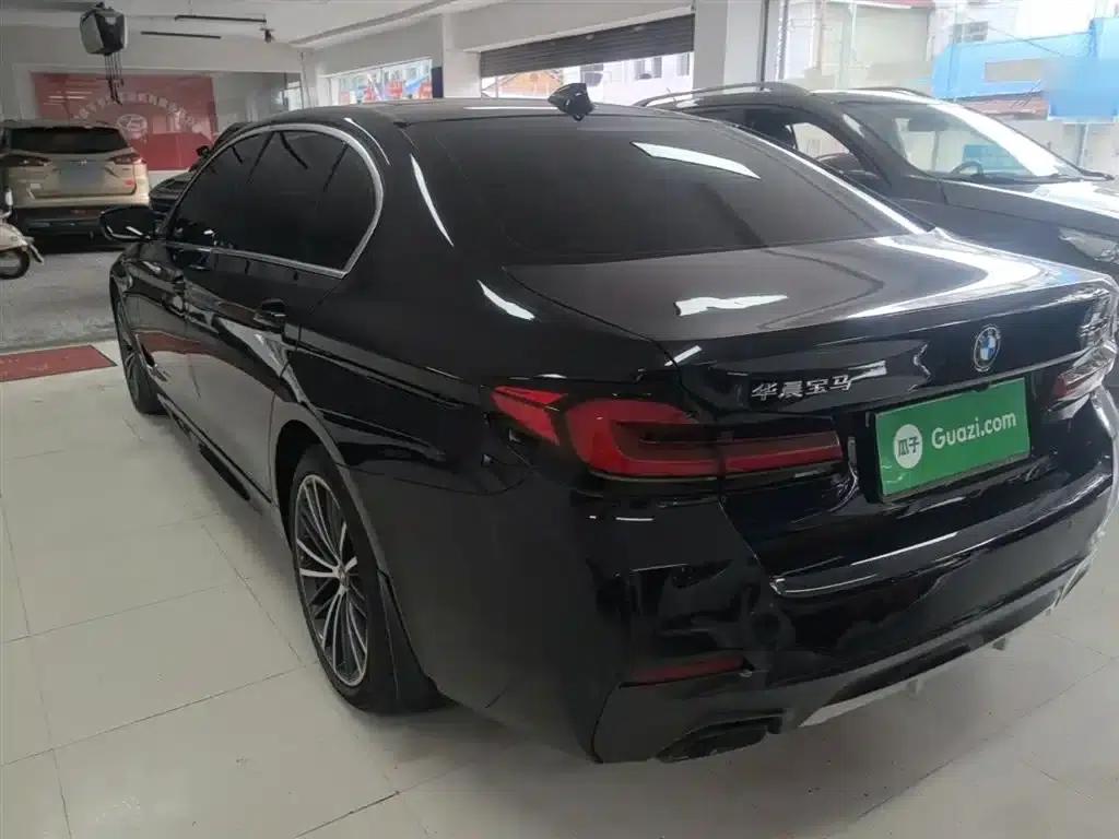 2023 BMW 5 Series 530Li Leading Edition M Sport Package — миниатюра 5