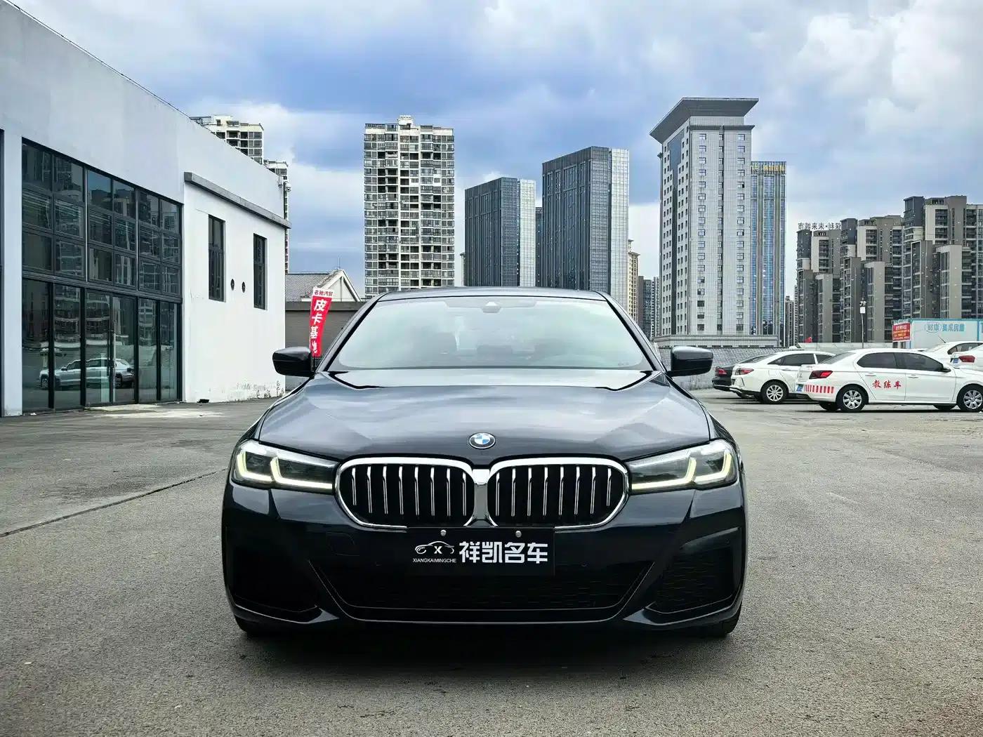 2021 BMW 5 Series Imported Model 525i M Sport Package — миниатюра 2