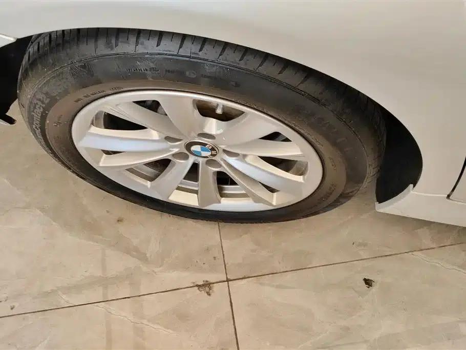 2014 BMW 5 Series Imported Model 520i Elegant Edition — миниатюра 6