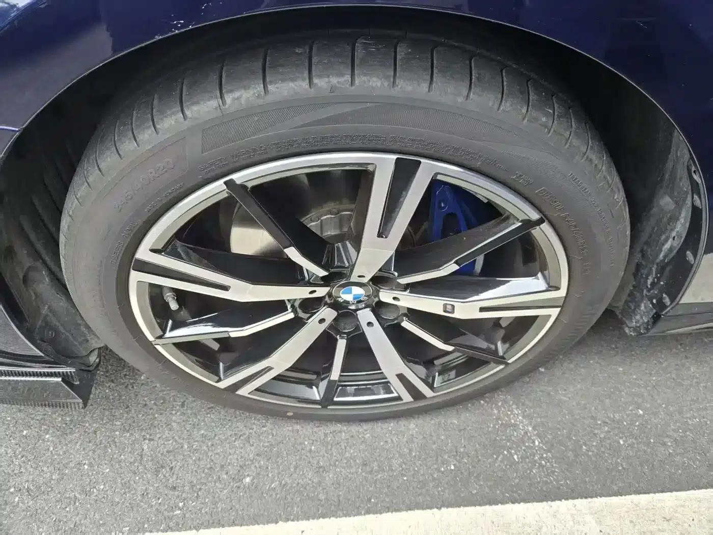 2024 BMW 5 Series Imported Model 530i M Sport Package — миниатюра 14