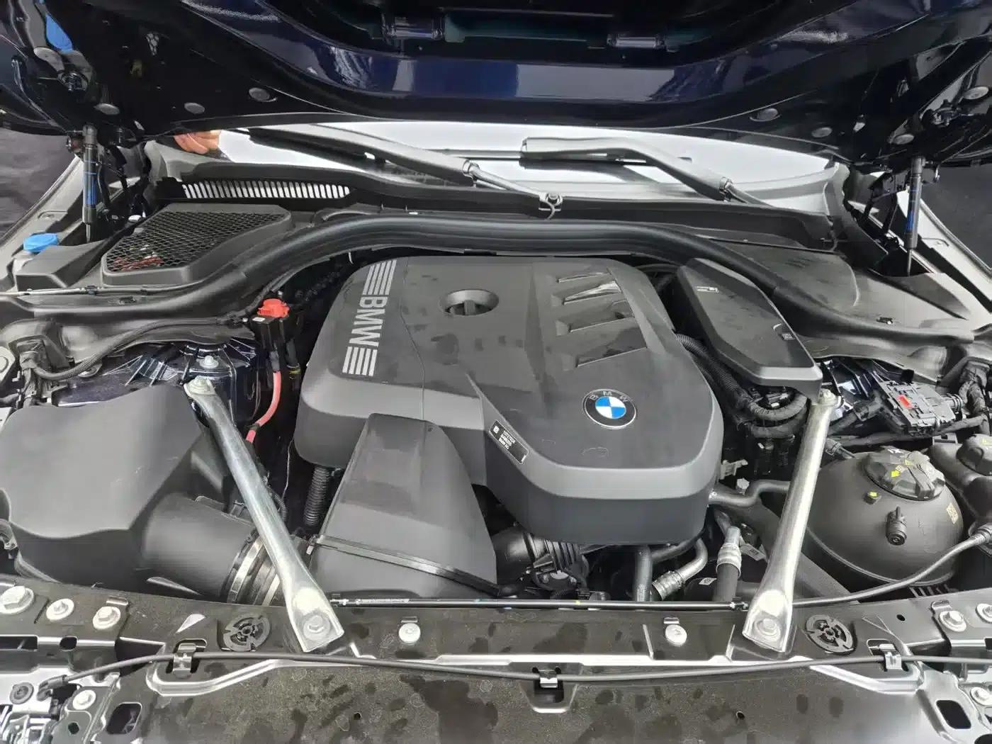 2024 BMW 5 Series Imported Model 530i M Sport Package — миниатюра 15
