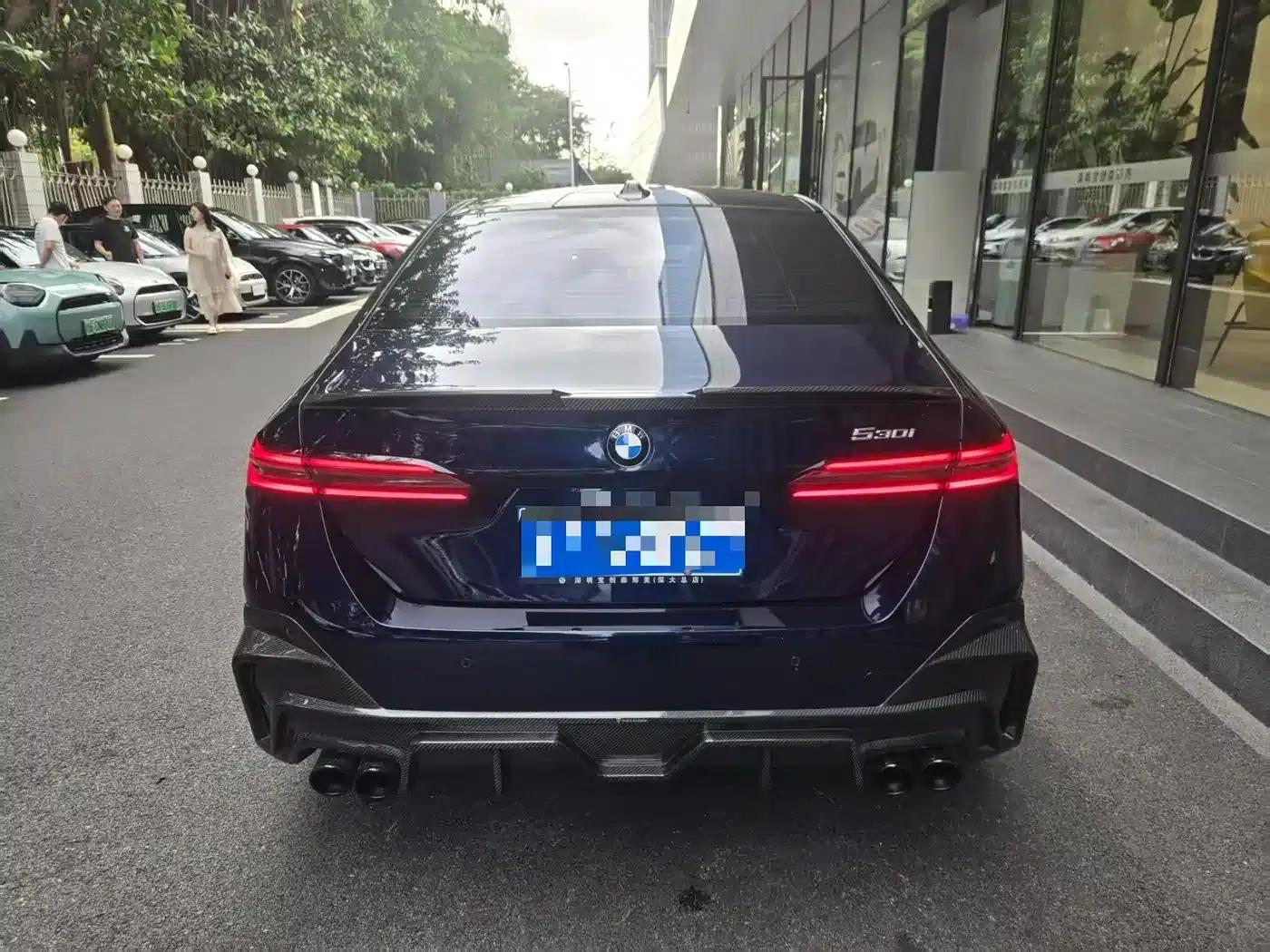 2024 BMW 5 Series Imported Model 530i M Sport Package — миниатюра 5
