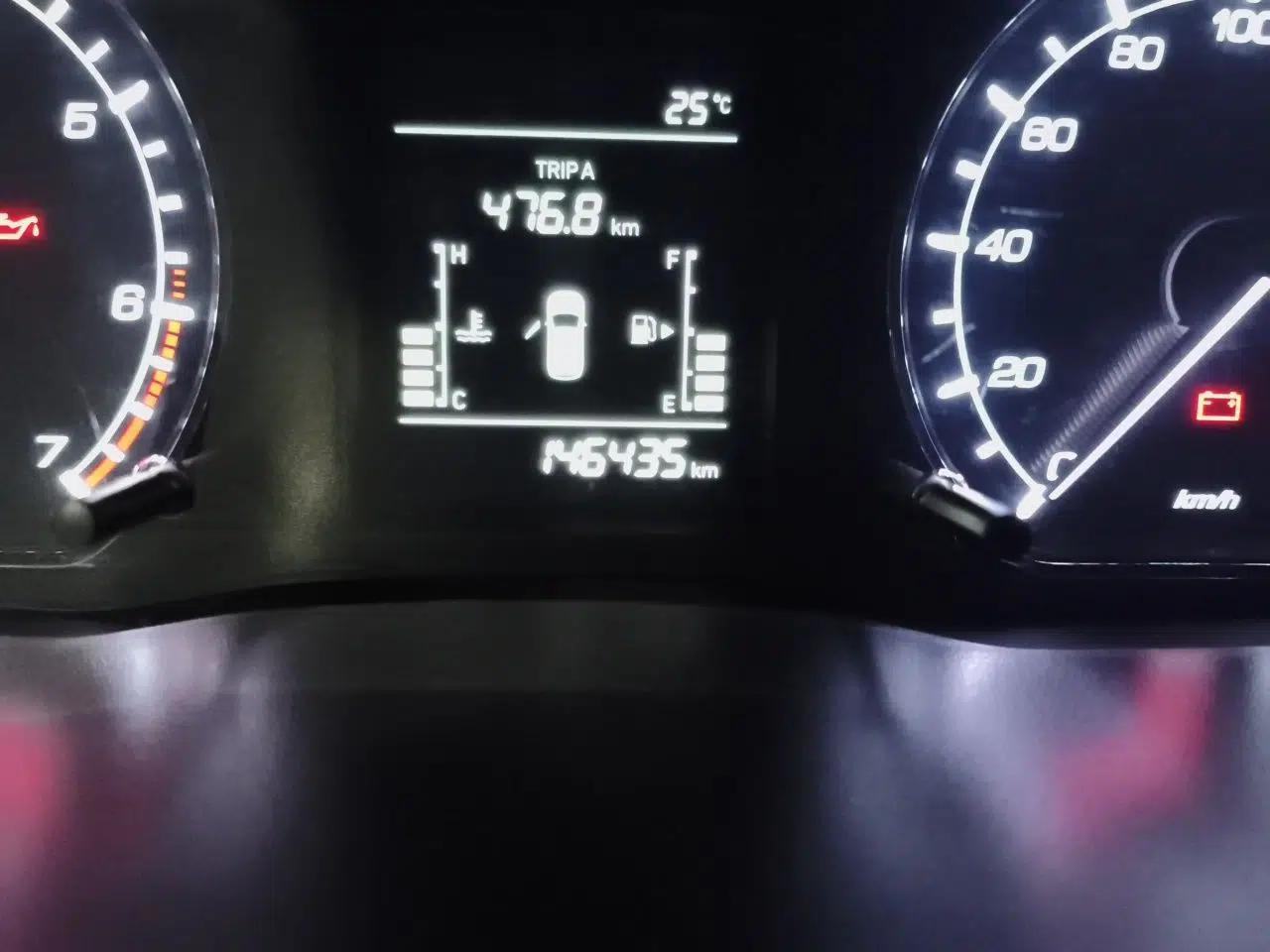 CHANGAN OSHAN X70A 2022 1.5L Manual Base Version — миниатюра 13