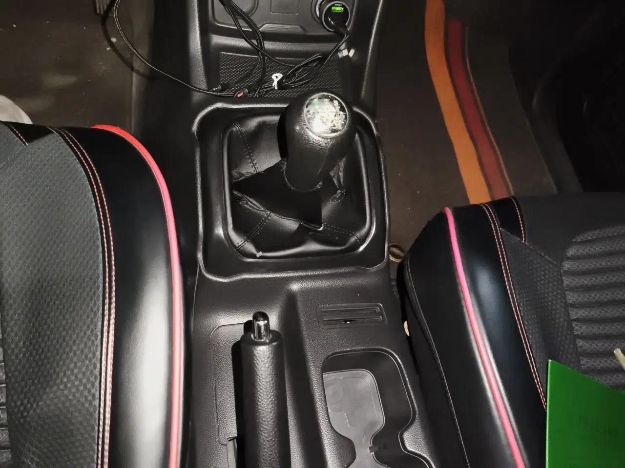 CHANGAN OSHAN X70A 2022 1.5L Manual Base Version — миниатюра 15