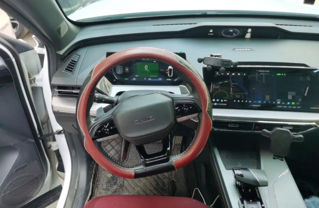 CHANGAN OSHAN Z6 New Energy 2023 ZhiDian iDD 150KM Flagship PLUS — миниатюра 16