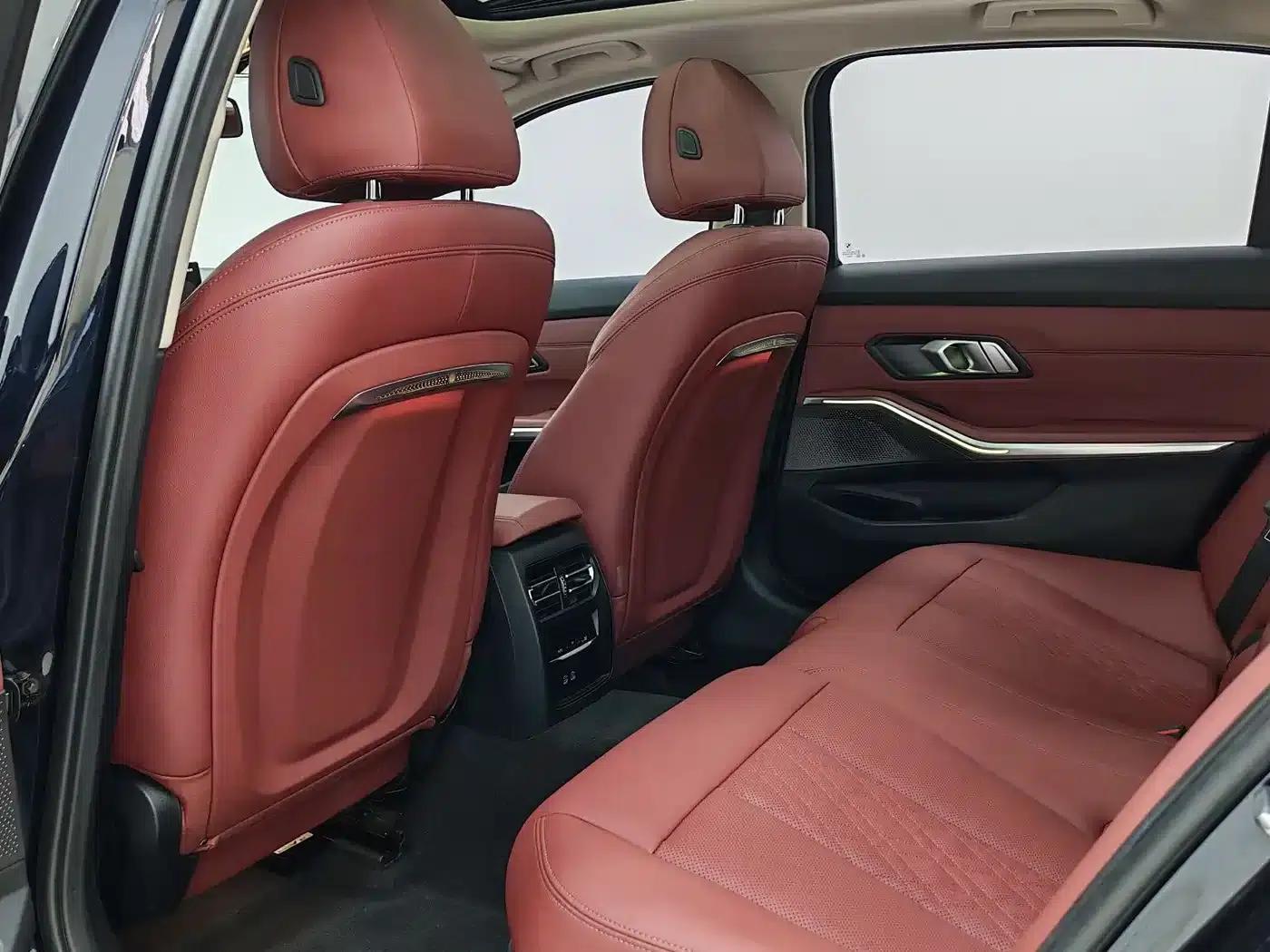 2023 BMW 3 Series 320Li M Sport Package — миниатюра 8
