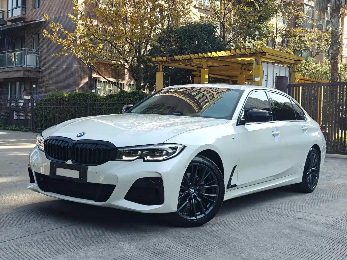 2021 BMW 3 Series 325Li M Sport Shadow Edition — миниатюра 1