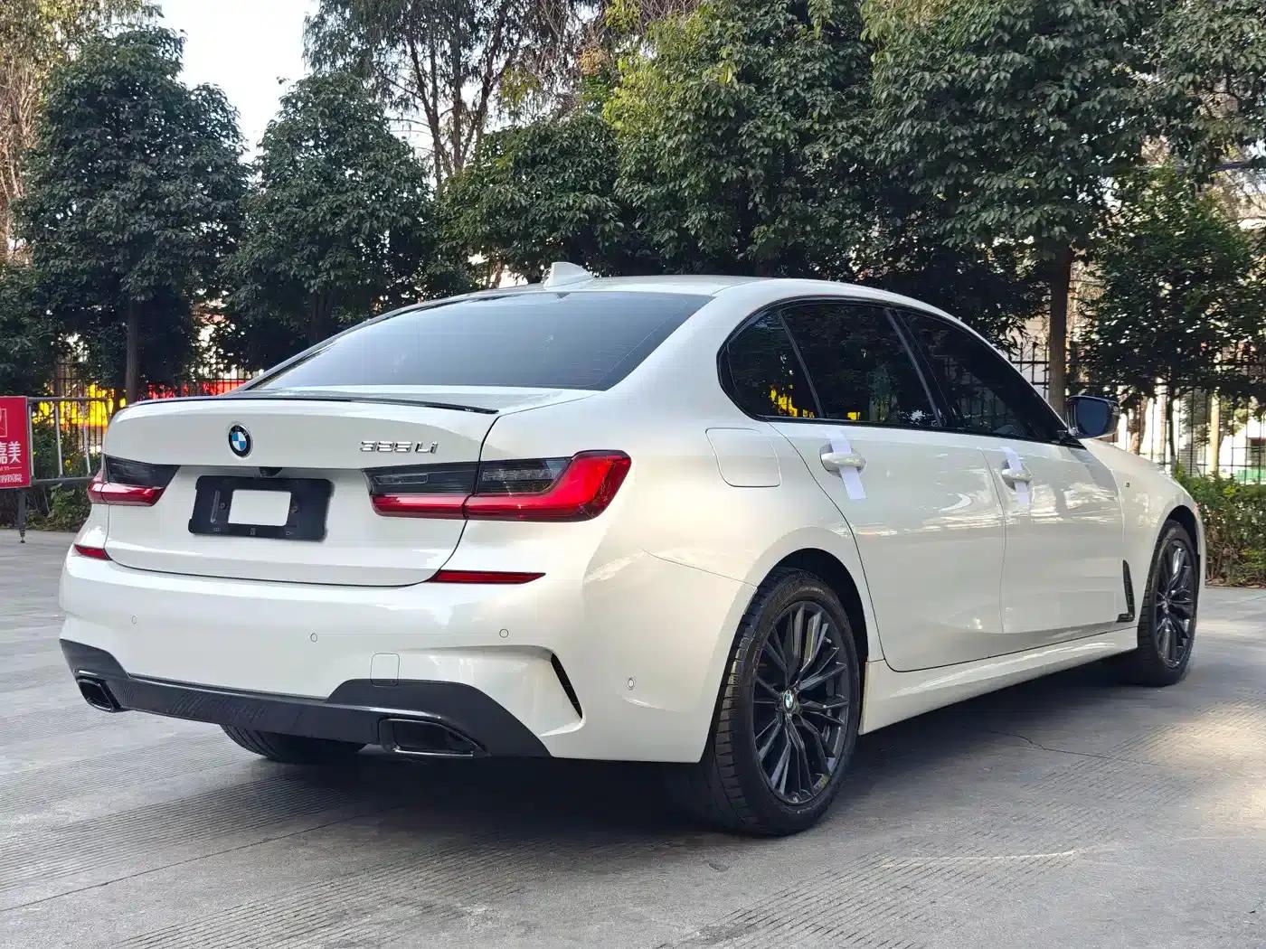 2021 BMW 3 Series 325Li M Sport Shadow Edition — миниатюра 18