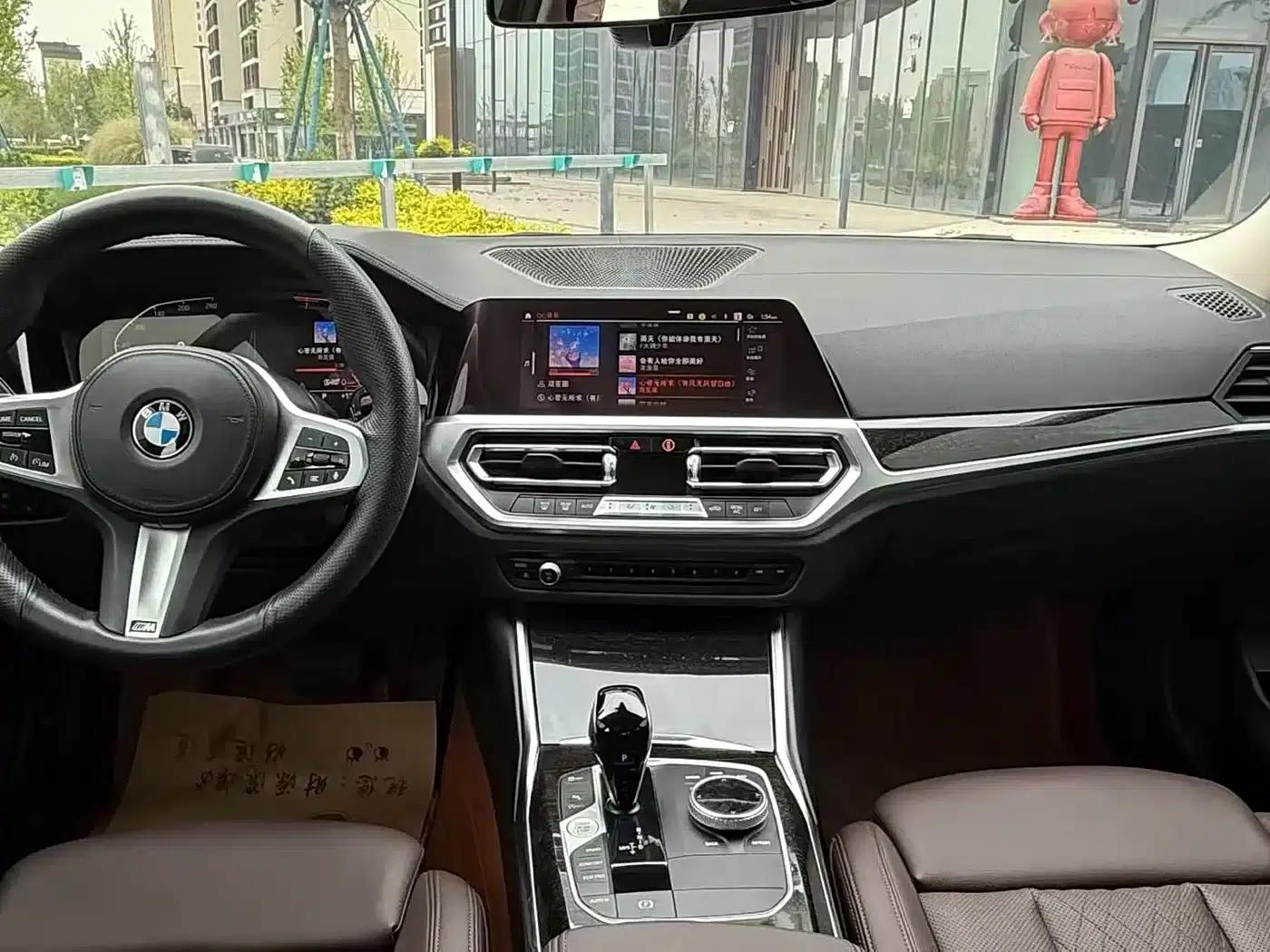 2022 BMW 3 Series 325Li M Sport Package — миниатюра 5