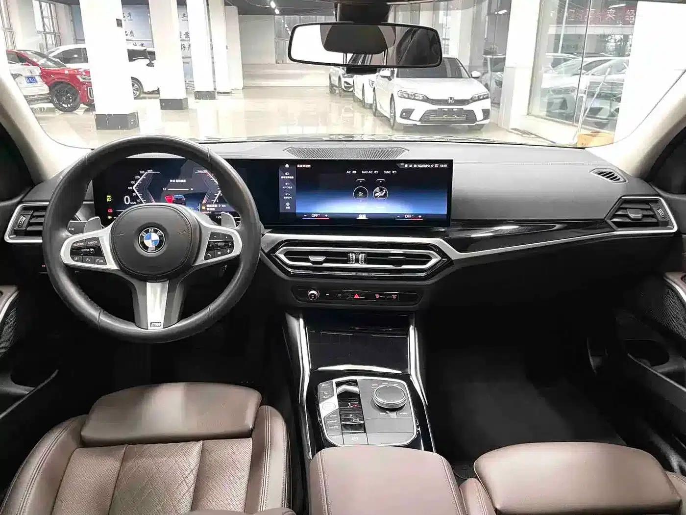 2023 BMW 3 Series 320Li M Sport Package — миниатюра 9